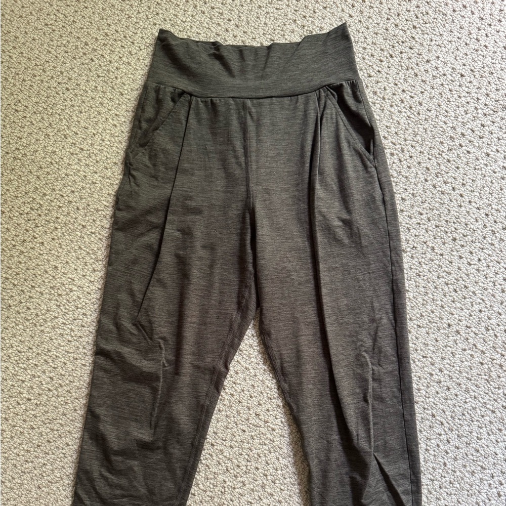 Women’s Olive green Pants